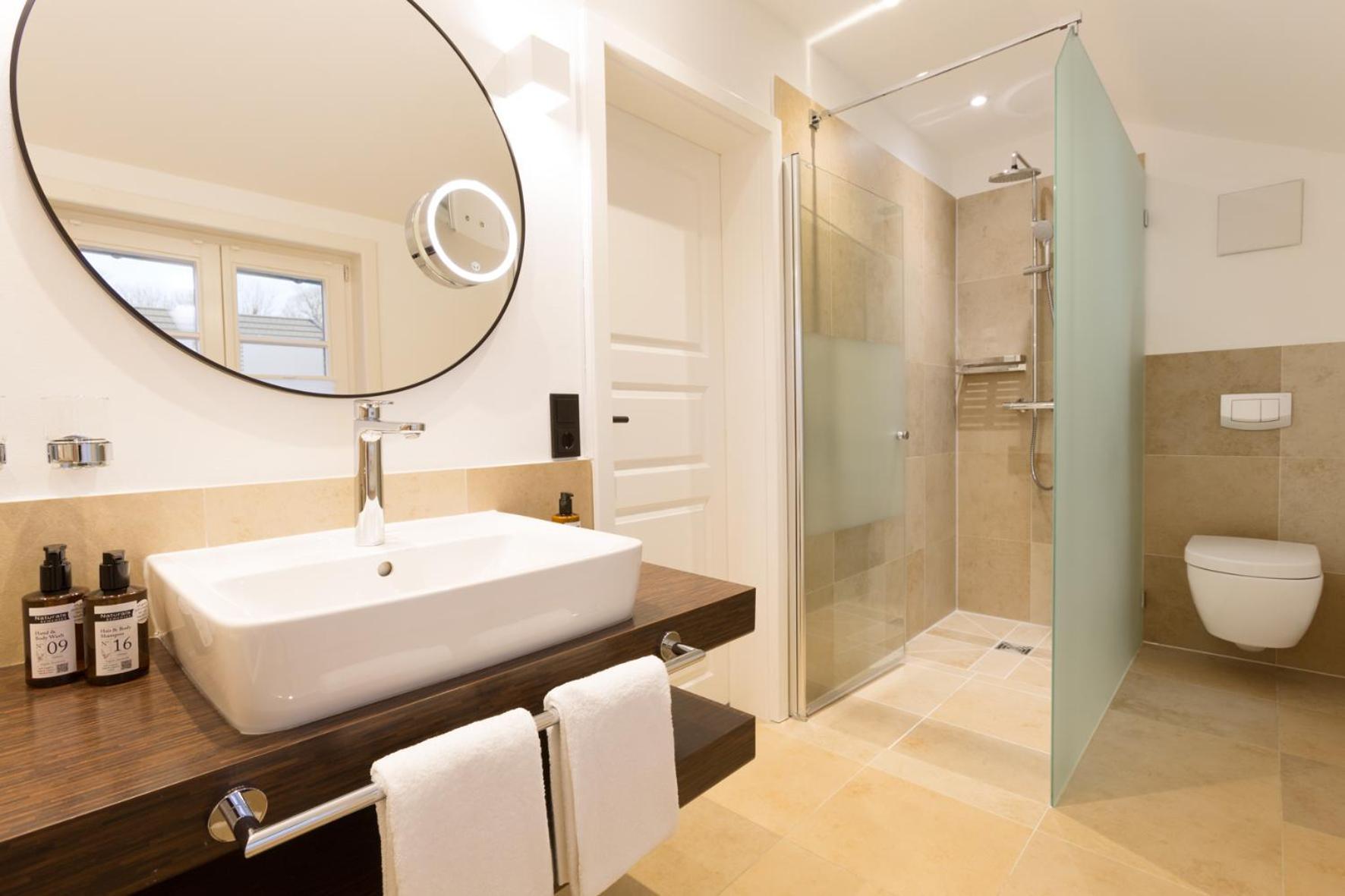 Elisabeth Von Eicken Hotel Ahrenshoop Bagian luar foto